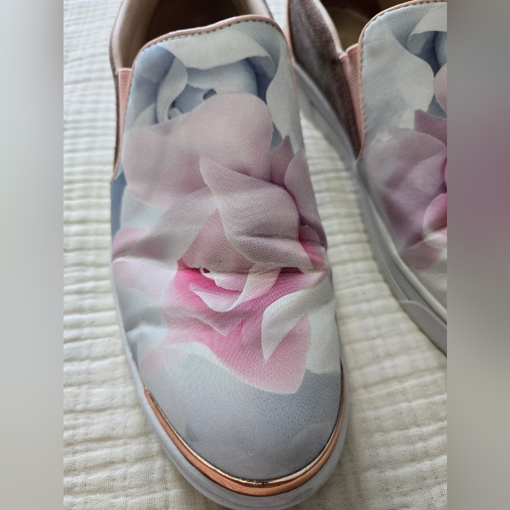 Ted Baker Tancey Pastel Floral Sneakers Women's US Size 8 - Picture 4 of 9